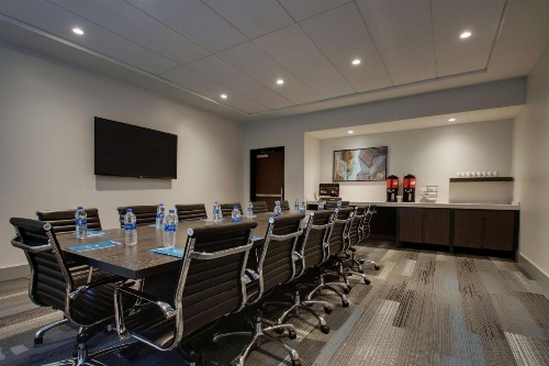 Hyatt House Oak Brook image 16