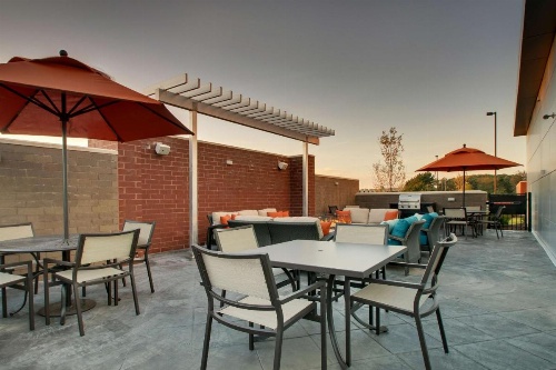 Hyatt House Oak Brook image 25