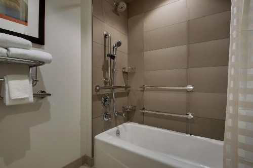 Hyatt House Oak Brook image 29