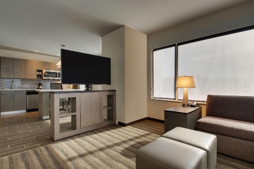 Hyatt House Oak Brook image 48